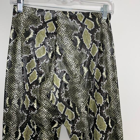 Commando Faux Leather Animal Print Legging in Olive Snake large - Picture 7 of 14